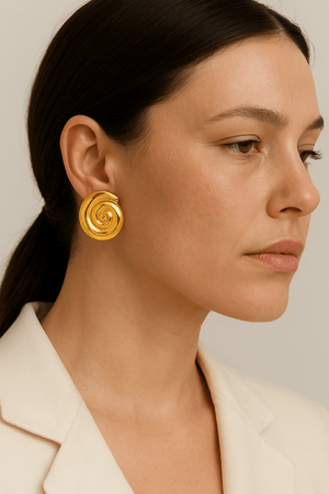 Gold Sea Shell Necklace & Earrings