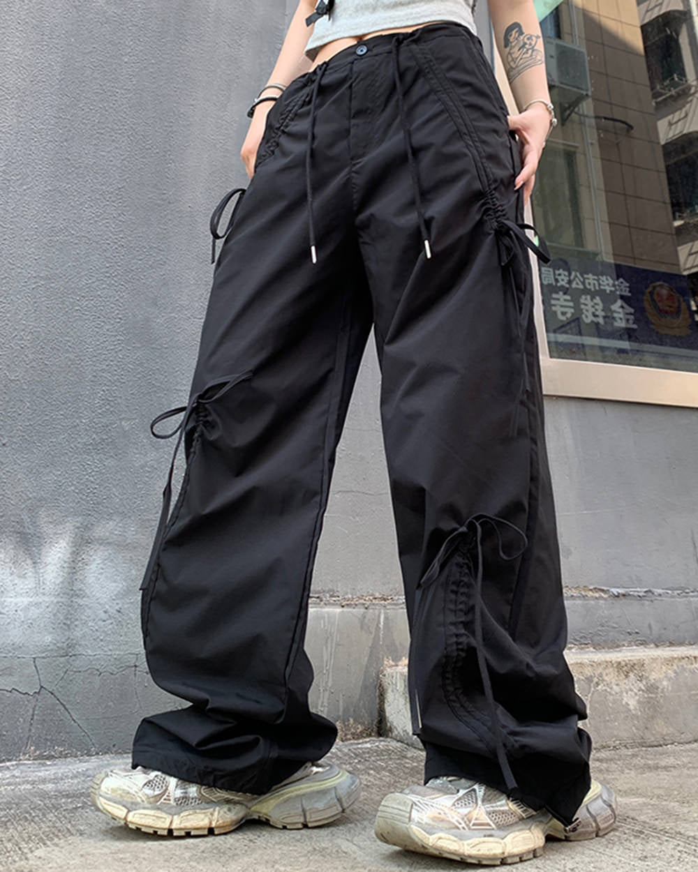 Soft Girl Bows Wide-Leg Cargo Pants